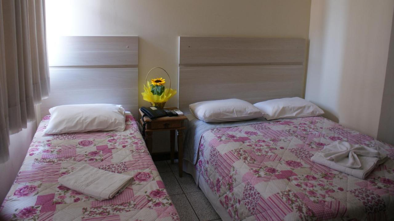 Hotel Cheiro Da Terra ซานตาบาร์บารา ดูเวสชิ ภายนอก รูปภาพ
